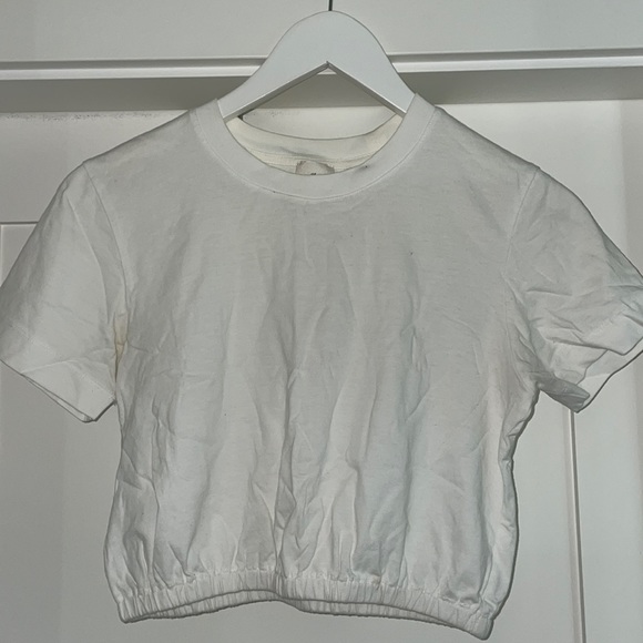 Aritzia cropped shirt EXTRA SMALL - Picture 1 of 1